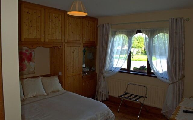 Old Orchard Lodge Bed & Breakfast