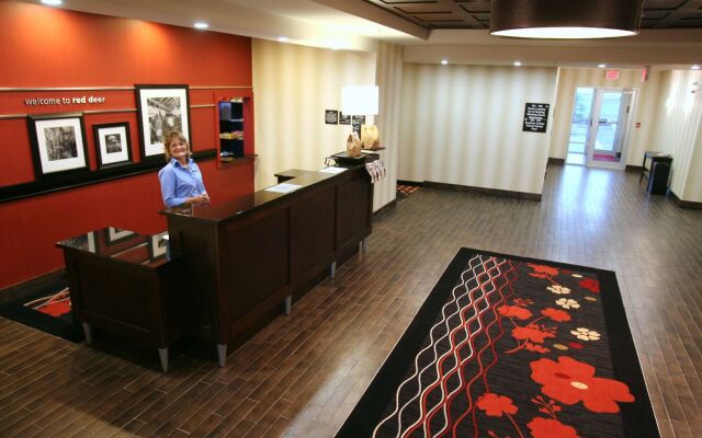 Hampton Inn & Suites by Hilton Red Deer