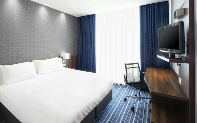 Holiday Inn Express Rotterdam - Central Station by IHG - Image 6