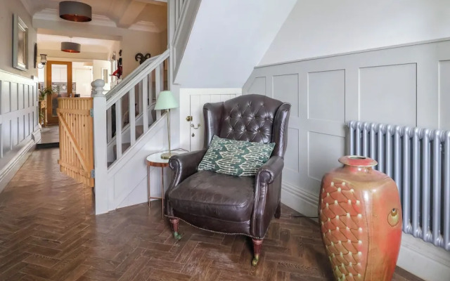 The Manor House Skerry Vore
