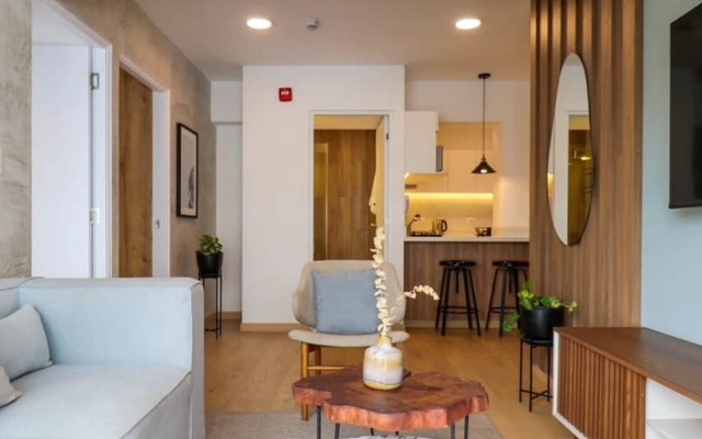 w Spectacular 2BR With Balcony in Miraflores