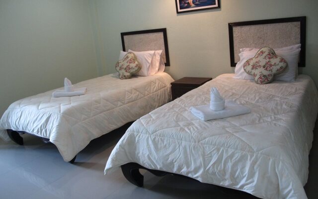 OYO 775 Explore Hotel