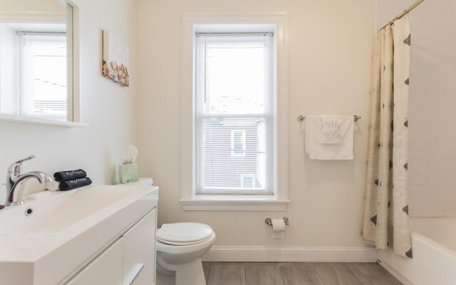 2342 Catharine