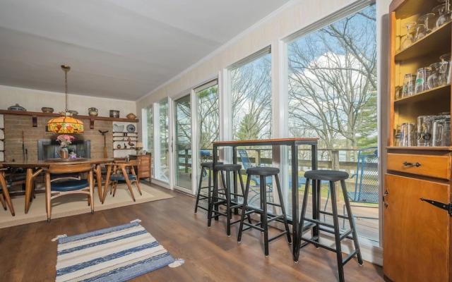 Just Around the Dilly