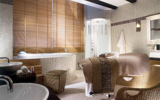 Las Lomas Village – Luxury Apartments