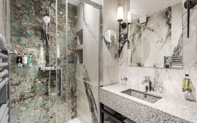 Sunshine 2 bedroom - Luxury at Louvre