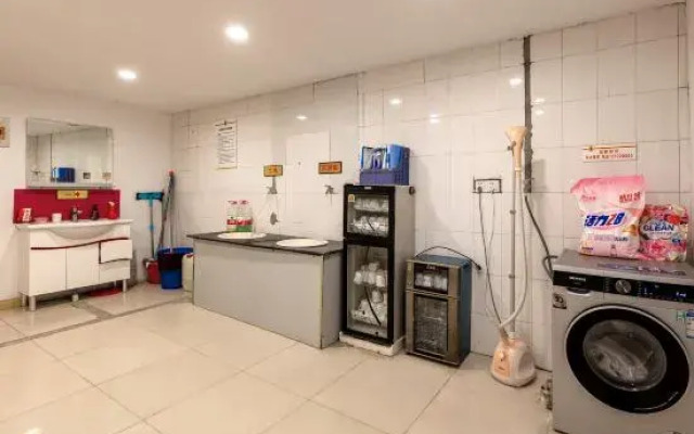 Super 8 Hotel (Xuzhou Suining Bayi Middle Road Xingmei Plaza)