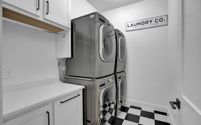 Whispering Waters 4 Bedroom Home