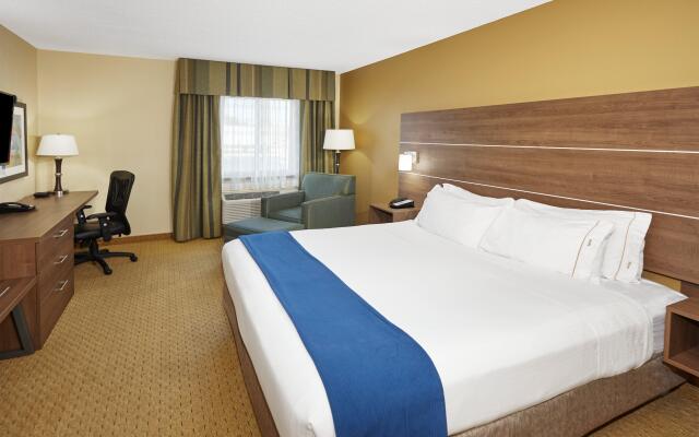 Holiday Inn Express Sheboygan-Kohler by IHG