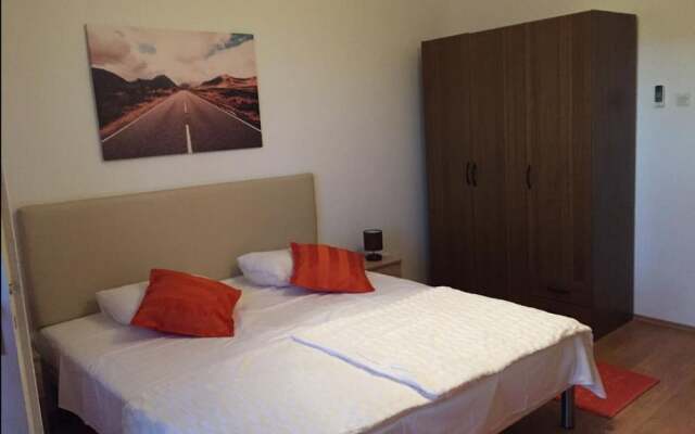 City Holiday Apartment