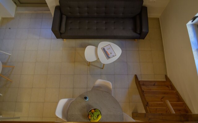 Uni Island City Suites
