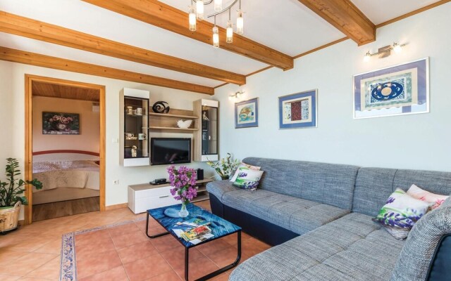 Nice Home in Medveja With Wifi and 3 Bedrooms