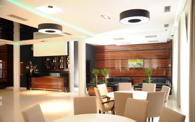 Garni Uni Elita Lux Hotel