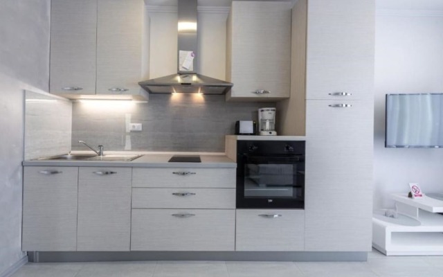 Stane - Modern & Fully Equipped - A3