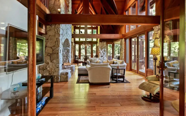 Yosemite Scenic Wonders - Fish Camp Area