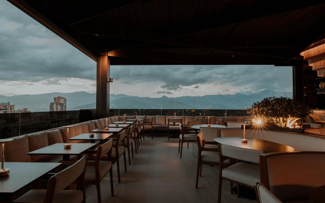 Binn Hotel