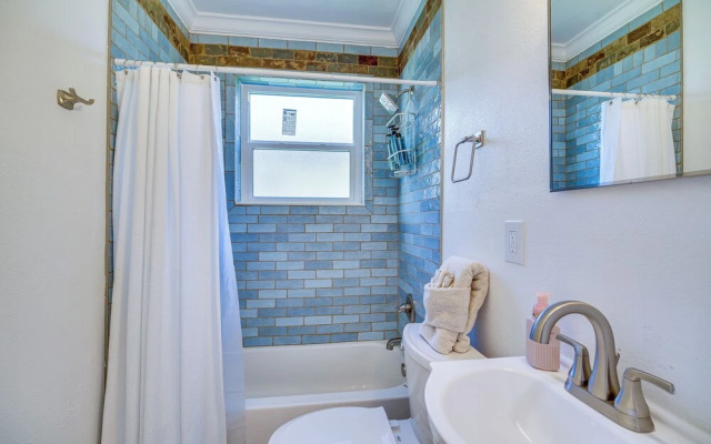 Cozy Melbourne Hideaway Near Beaches, Downtown!