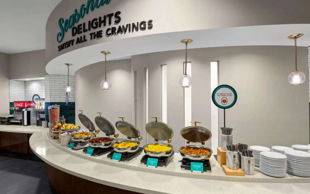 Embassy Suites by Hilton Newark Airport