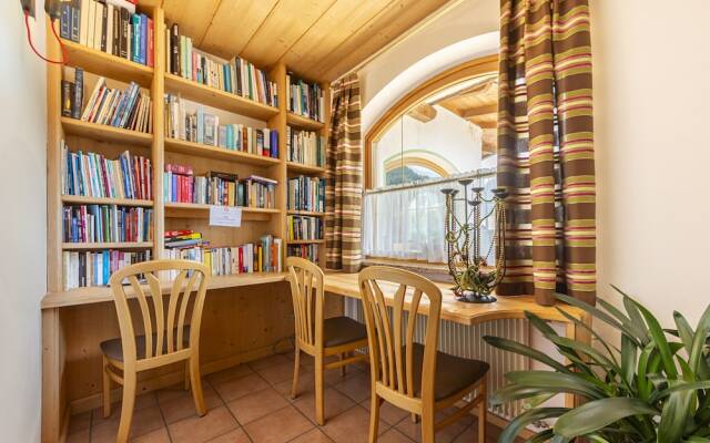 Alpine Touring Hotel