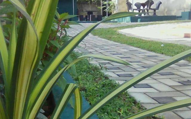 Thomasha Holiday Inn