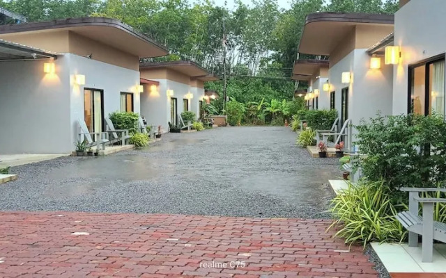 Pakrongcheeb Resort