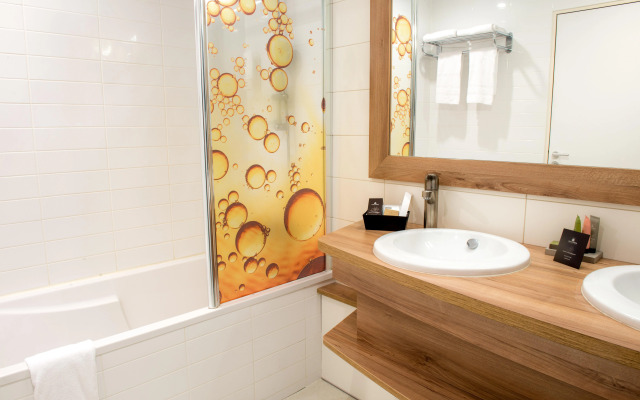 Holiday Inn Reims Centre by IHG (Chambres Rénovées)