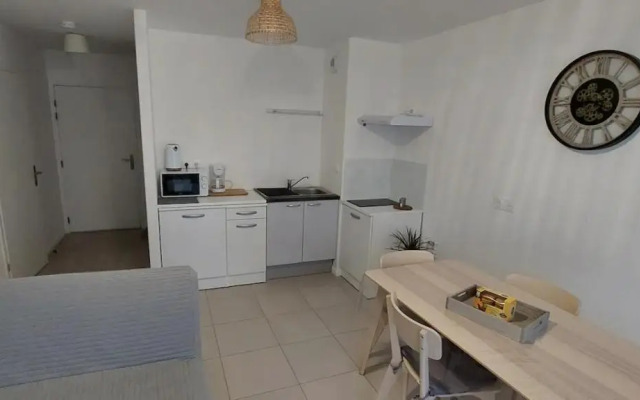 Bel appt neuf - vue mer - terrasse - parking privé