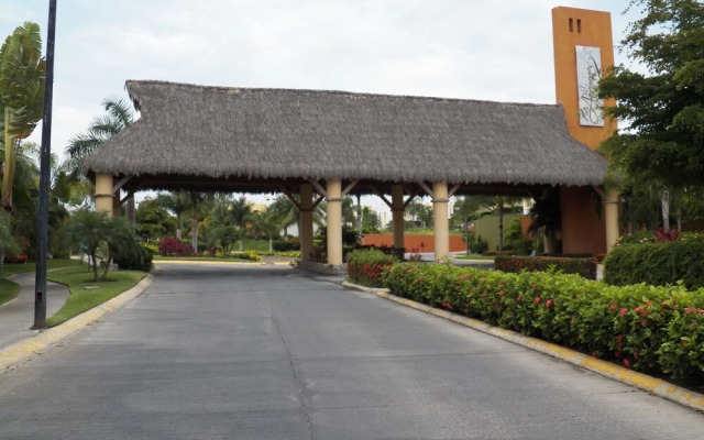 Casa Arroyo 3 BR by Casago