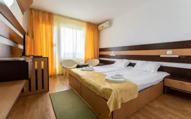 Hotel Capitol