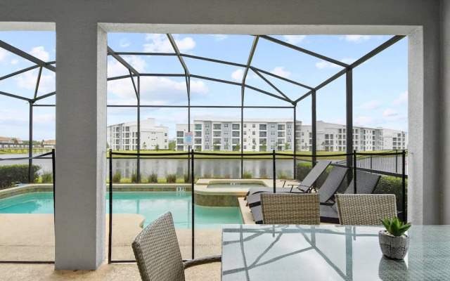 Lakeview 6BR Cozy Home Pool/spa,steps to Waterpark