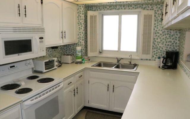 Jamaica Royale 703 - 2 Br Condo