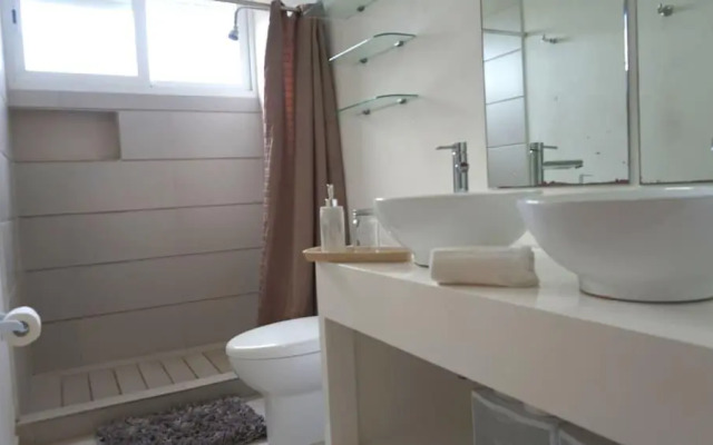 CARIBE Beachfront 2 BDR- Incredible Oceanview