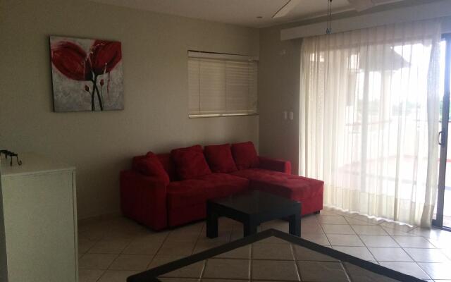 Tropical Gardens - Suites and Apartments