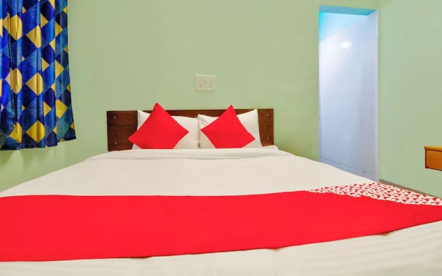 OYO Flagship 29595 Hotel Akash Executive