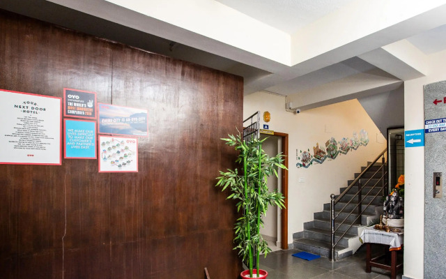 OYO 15701 River View Residency