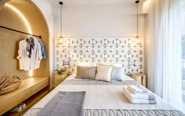 Maravel Star Art Hotel