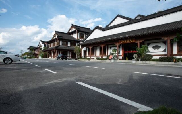 Ruting Yayuan Hotel