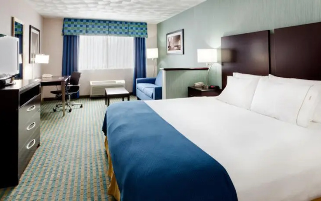 Comfort Suites