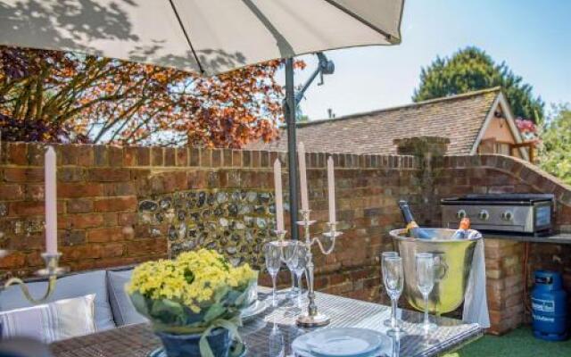 The Manor Coach House