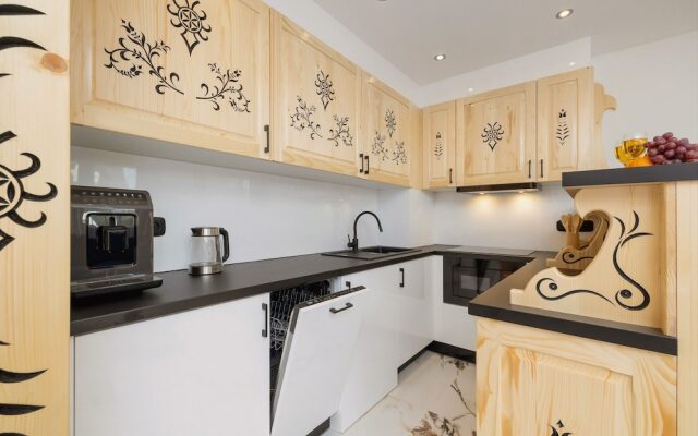 Apartment for 6 With Sauna by Renters