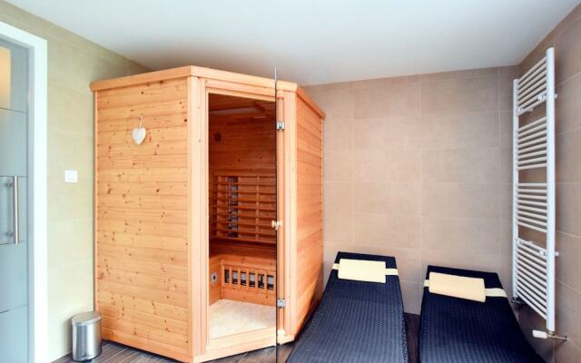 Luxurious Chalet in Beauraing With Sauna