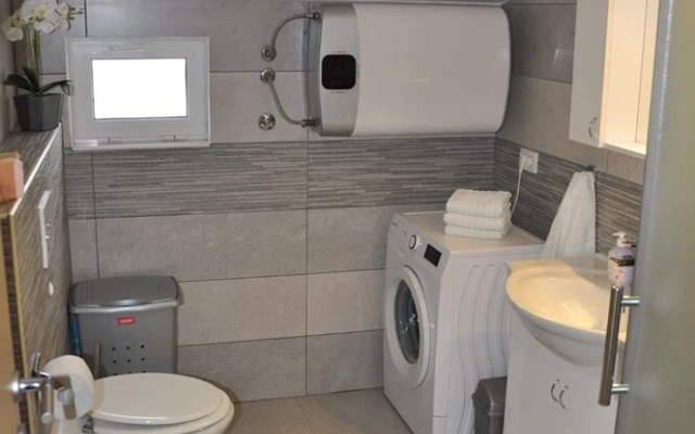 Apartment Doni