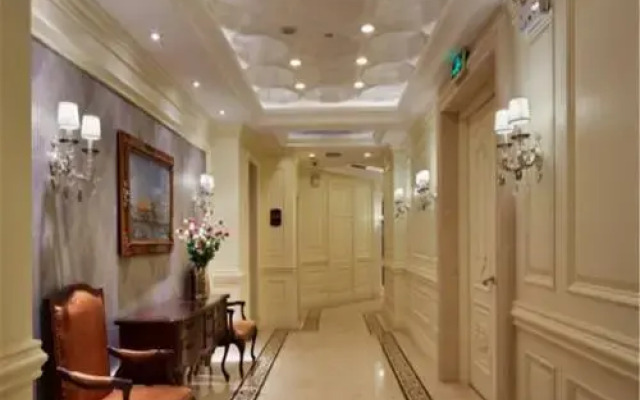Tairong Hotel