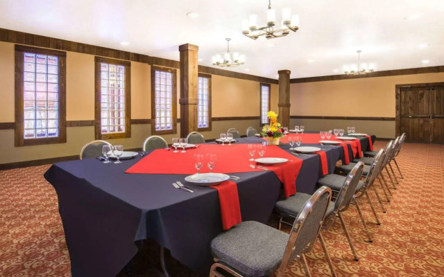 Ramada by Wyndham Denver Downtown