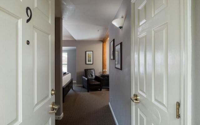 The Inn Above Oak Creek