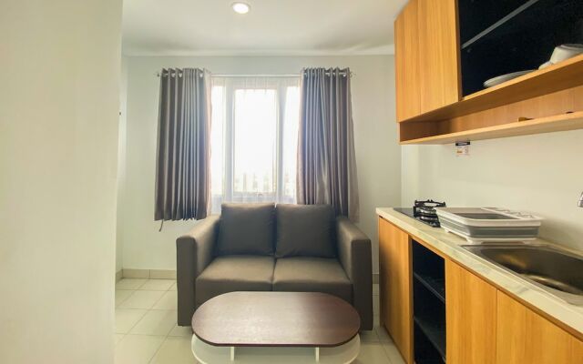 Comfort 1Br At Patraland Urbano Apartment