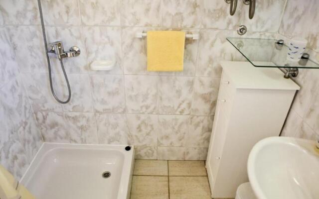 Apartment Grozdana - 5m from beach