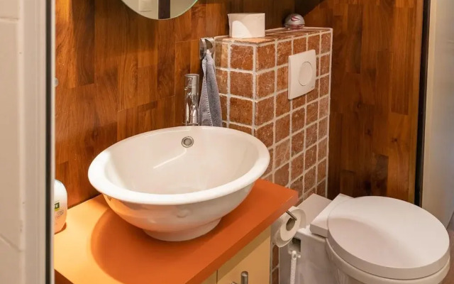 Lanaken Luxe Garden Retreat