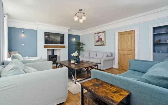 Clovelly House Luxury 5 bedroom, 5 bathroom home