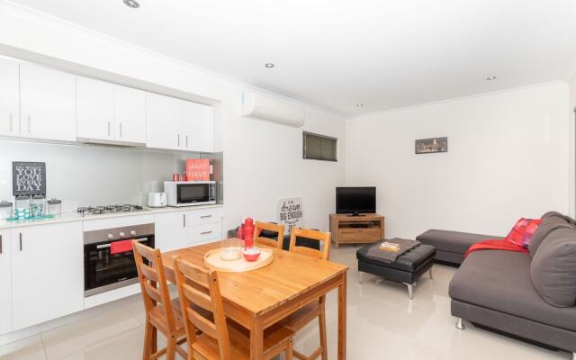 Conveniently Located Luxury Home - 10 Mins from CBD